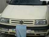 Volkswagen Vento 1994 с пробегом 243 тыс.км. 1.9 л. в Харькове на Autos.ua