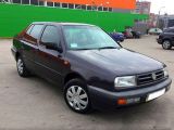 Volkswagen Vento 1994 с пробегом 285 тыс.км. 1.9 л. в Ровно на Autos.ua