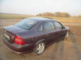 Opel Vectra 1.8 MT (116 л.с.) 1996 с пробегом 350 тыс.км.  л. в Харькове на Autos.ua