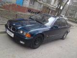 BMW 318i 1995 с пробегом 211 тыс.км. 1.796 л. в Донецке на Autos.ua