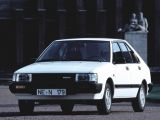 Nissan Cherry IV , седан (1982 - 1986)