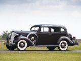 Packard One-Twenty  , седан (1935 - 1941)