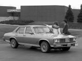 Pontiac Phoenix I , седан (1977 - 1979)